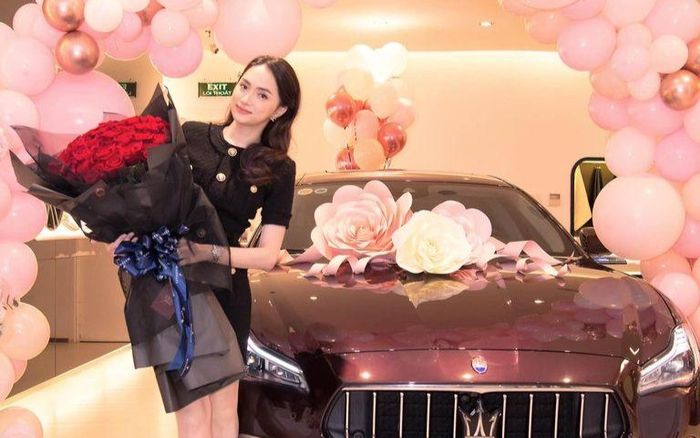 Hương Giang rao bán 'tín vật tình yêu' Matt Liu dành tặng sau gần 1 năm bên nhau?