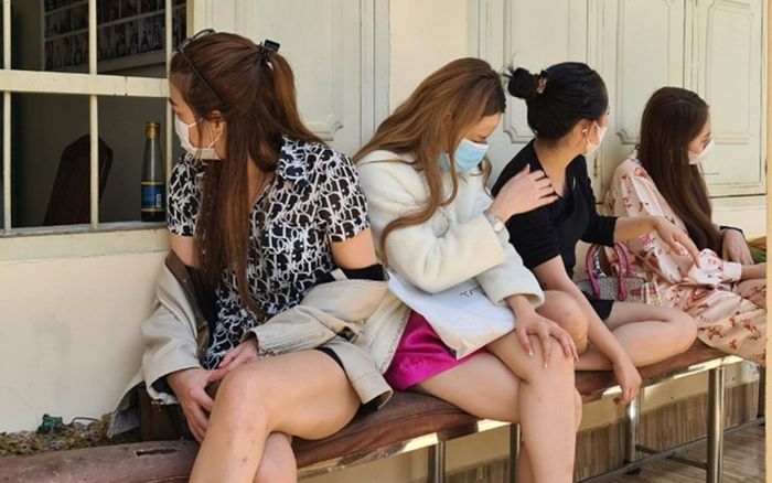 Bất chấp dịch Covid- 19, 12 nam nữ thanh niên 'bay lắc' ma túy dưới tầng hầm biệt thự ở Đà Lạt