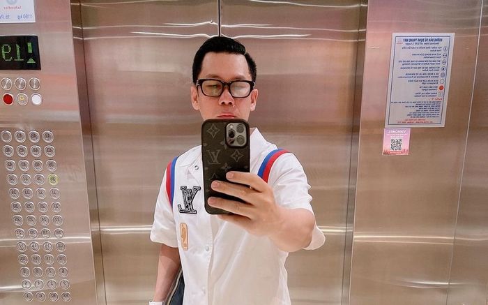 Chồng cũ Lệ Quyên 'cưa sừng làm nghé', diện quần hiệu in chữ vùng 'cấm địa'