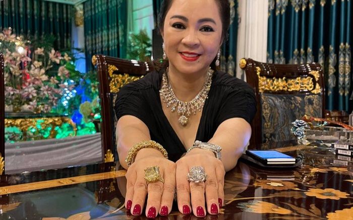 Bị netizen hỏi chuyện 'ăn ngủ của người giàu', 'bà trùm' Đại Nam phản hồi kèm lời khen 'dễ thương'