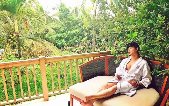 Thực hư chuyện Nathan Lee bất ngờ nhập viện sau khi 'tố' bị 'đàn chị thân thiết' gọi điện dằn mặt?