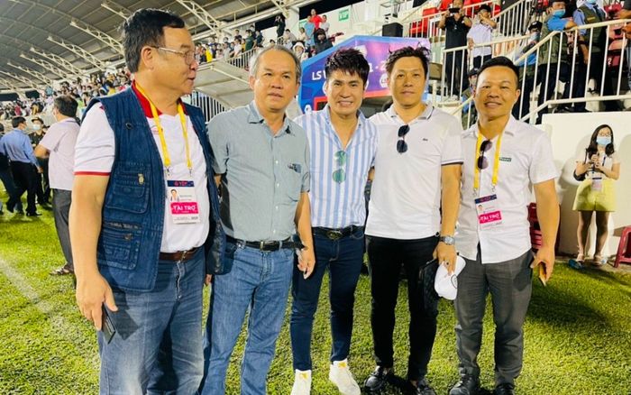 Ca sĩ Lương Gia Huy: 'Văn Toàn ghi bàn, Việt Nam thắng Indonesia 2-1'