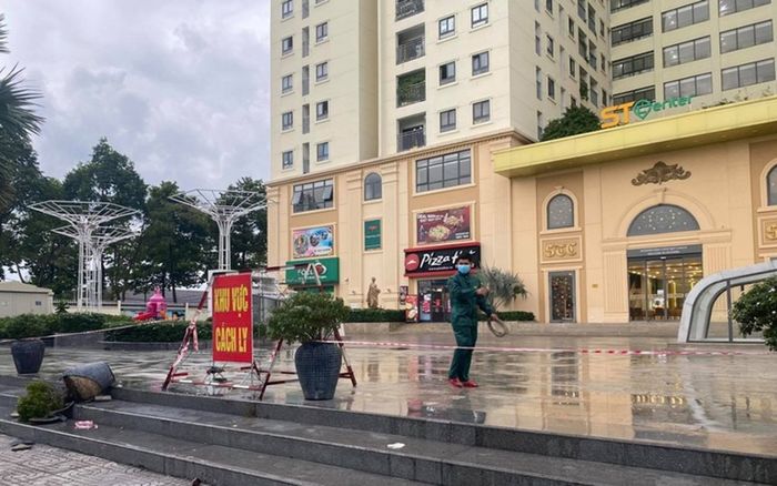 TP. Thủ Đức: Phong tỏa chung cư Stown Thủ Đức do nghi có người mắc Covid-19