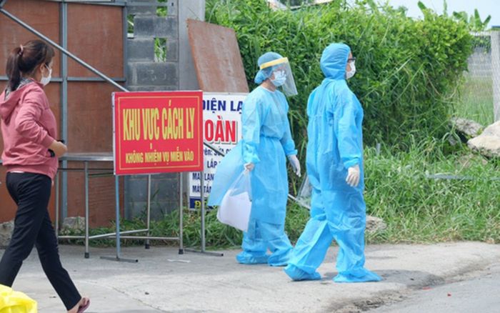 Một tài xế ở Long An đi giao hàng ở TP.HCM dương tính với SARS-CoV-2