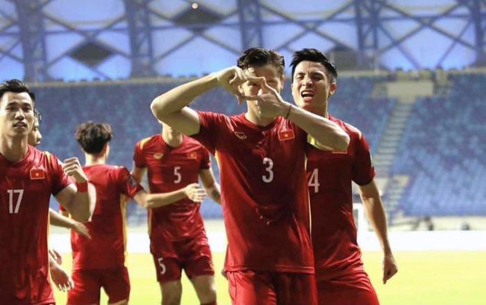 Quế Ngọc Hải tiết lộ 'trò bẩn' của cầu thủ Malaysia trước khi sút quả penalty định mệnh