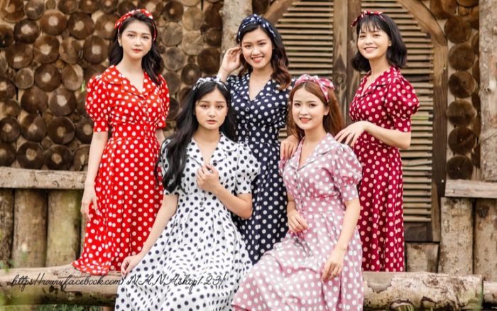 Nana Shop: thế giới đầm thiết kế đậm màu sắc cá tính cho phái đẹp