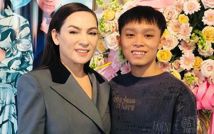 Người thân Phi Nhung công khai sự thật về tiền cát-sê của nữ ca sĩ, tiết lộ mối quan hệ với Hồ Văn Cường?