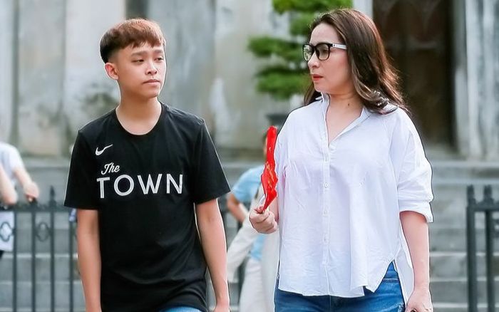 Dân mạng thắc mắc về khoản tiền doanh thu hàng tỷ đồng từ kênh YouTube của Hồ Văn Cường sau 5 năm