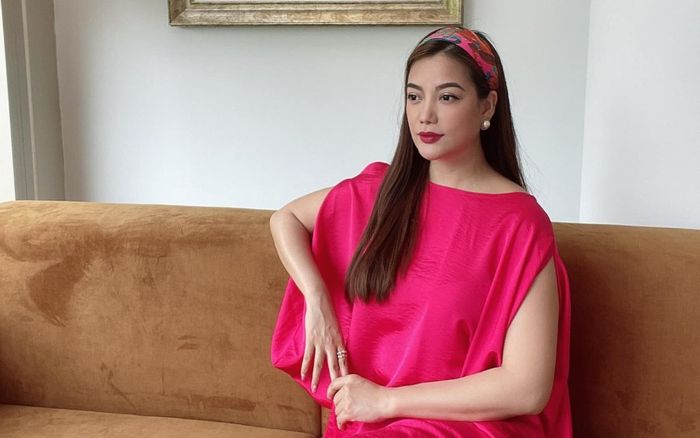 Trương Ngọc Ánh bị chê 'vai u, thịt bắp', dáng đẫy đà với đồ hồng chói