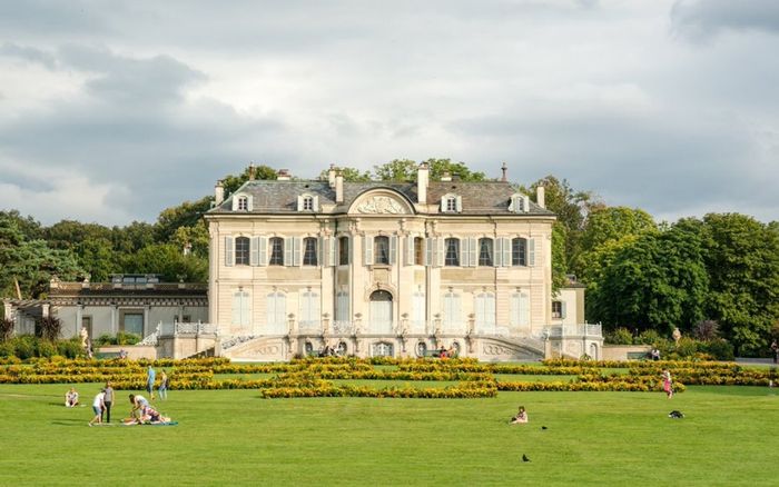 Cận cảnh biệt thự cổ hàng trăm năm tuổi - nơi sắp diễn ra cuộc gặp lịch sử Putin-Biden