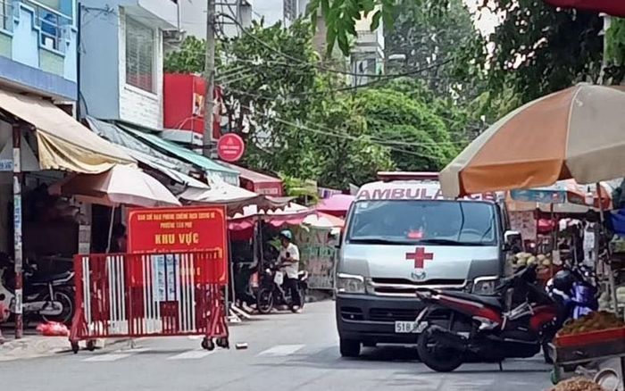 Người đàn ông Nhật Bản tử vong bất thường trong nhà trọ, ngành Y tế lấy mẫu xét nghiệm Covid- 19