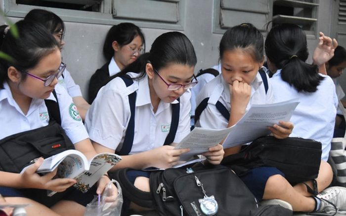 Tìm phương án cho kỳ tuyển sinh lớp 10 tại TP HCM