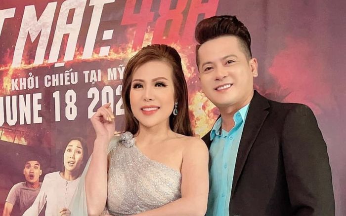 Thắm BeBe diện đầm 'xuyên thấu' cùng Hoàng Anh đi dự ra mắt phim 'Lật Mặt 48H' tại Mỹ