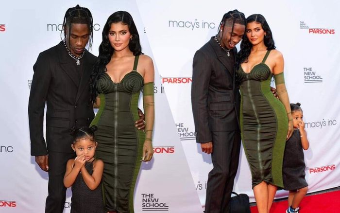Kylie Jenner diện váy gần 500 triệu đồng khoe sắc bên con gái và tình cũ trên thảm đỏ