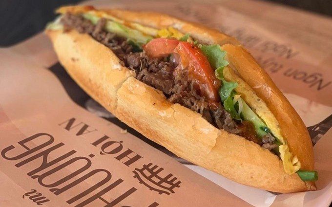 Muôn kiểu thưởng thức bánh mì khắp ba miền