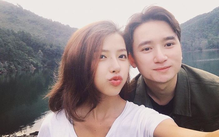 Mua hoa tặng vợ nhưng viết sai chính tả, Phan Mạnh Quỳnh đổ lỗi cho 'đội tuyển bóng đá Việt Nam'