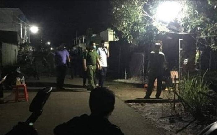 Có hơi men trong người, con trai sát hại cha rồi ra công an đầu thú