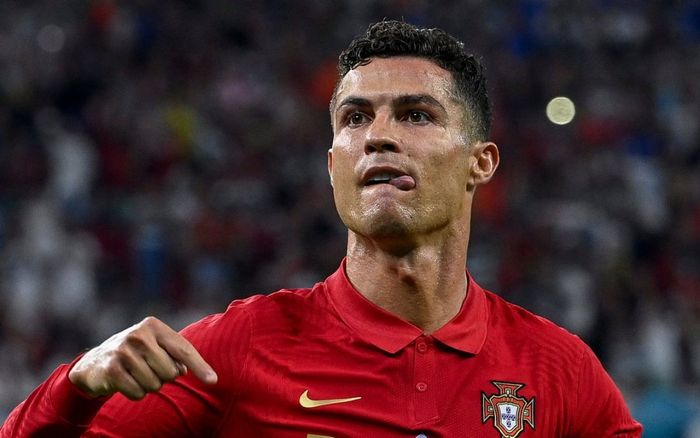 Ronaldo cân bằng kỷ lục 109 bàn của Daei, Bồ Đào Nha gặp Bỉ ở vòng 1/8 EURO 2020