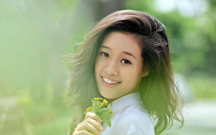 Hoa hậu Khánh Vân khoe ảnh thời còn 'xì tin', nhan sắc ngây thơ trong trẻo vô cùng