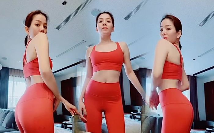 Lệ Quyên đăng clip tạo dáng khoe triệt để vòng 3 khiến dân tình bỏng mắt