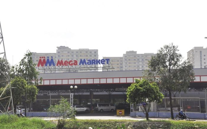 Siêu thị Mega Market An Phú tạm đóng cửa vì liên quan đến ca nghi mắc Covid- 19 làm việc tại đây