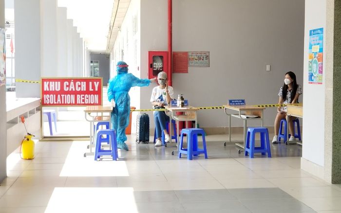 Tiềm ẩn nguy cơ lây chéo trong khu cách ly tập trung?