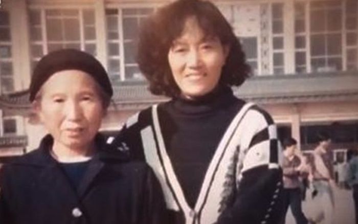 Người phụ nữ nói dối bà ngoại về mẹ suốt 13 năm với lý do đẫm nước mắt