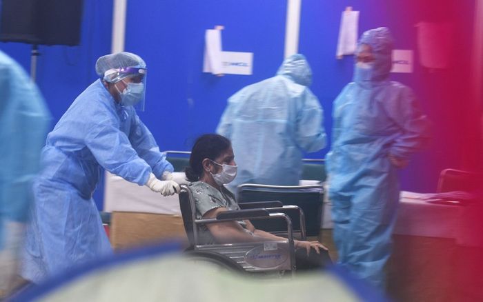 Biến chủng Delta giam hãm thế giới