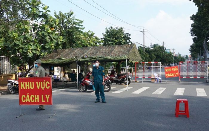 Dịch diễn biến phức tạp, Bình Dương giãn cách toàn thành phố Dĩ An từ 0 giờ đêm nay