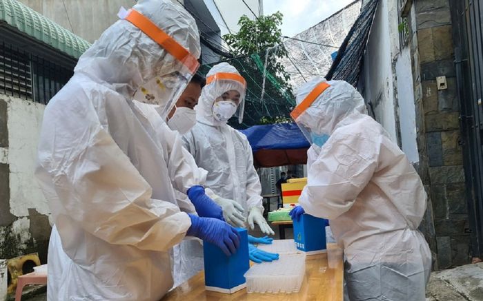 Tối nay có thêm 360 ca mắc COVID-19, riêng TP.HCM có 599 ca trong ngày 4/7