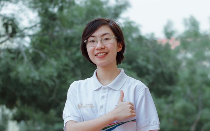 Kết thúc chuỗi ngày ôn thi khốc liệt, quán quân Olympia Nguyễn Thị Thu Hằng có những chia sẻ đầy ý nghĩa