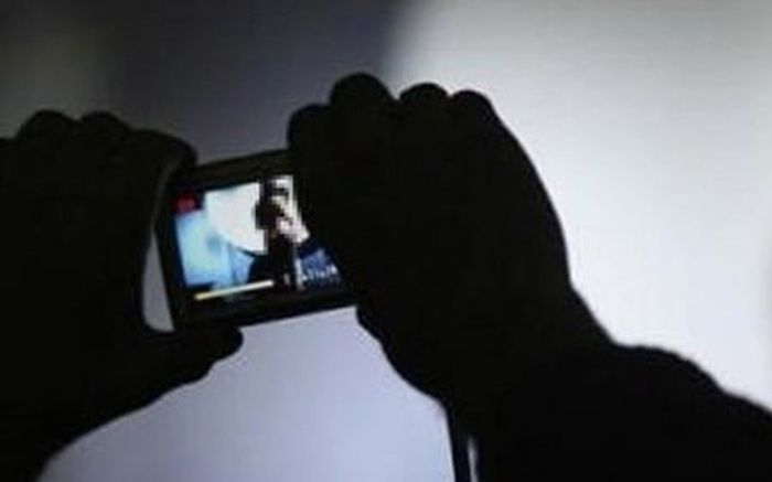 Thầy giáo ở Quảng Trị dùng clip 'nóng' tống tiền bạn gái