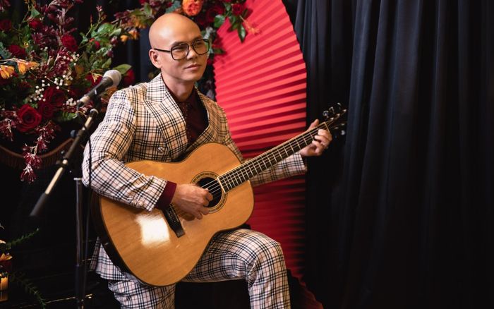 Phan Đinh Tùng: 'Tôi phải vay nợ ngân hàng trong mùa dịch'