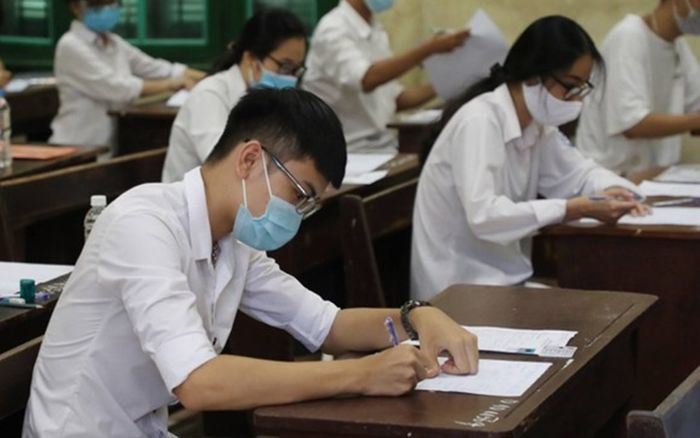 Hà Nội: Đề nghị kiểm tra thực tế các điểm thi tốt nghiệp THPT ở 2 nơi có ổ dịch mới