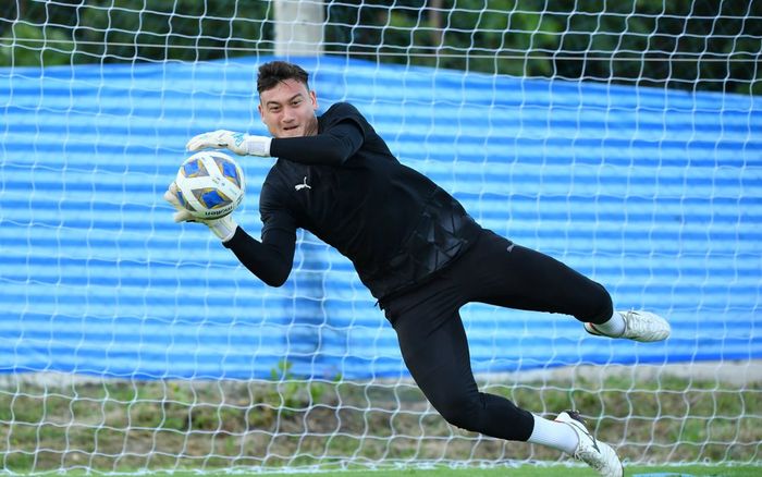 Đặng Văn Lâm bắt chính trận Cerezo Osaka vs Quảng Châu FC ở Cúp C1 châu Á