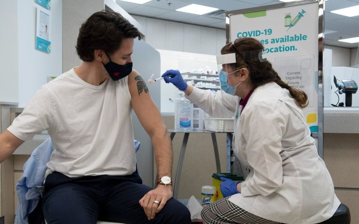 Tiêm vaccine Covid-19 nhưng không gặp phản ứng phụ có sao không?