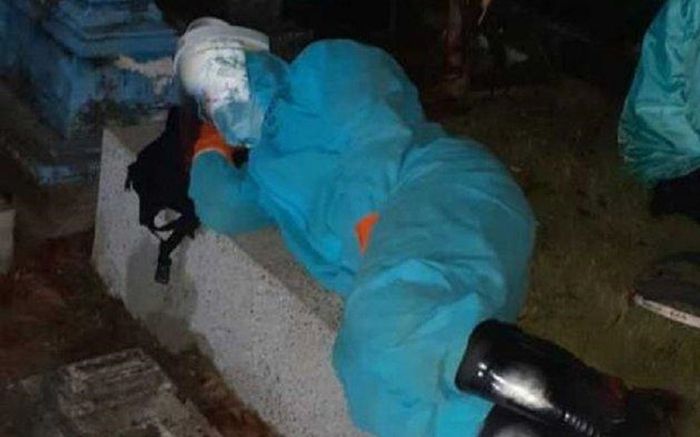 Câu chuyện của nhân viên nhà xác buộc phải ngủ với thi thể nạn nhân Covid-19: 'Tôi mệt quá anh ơi'