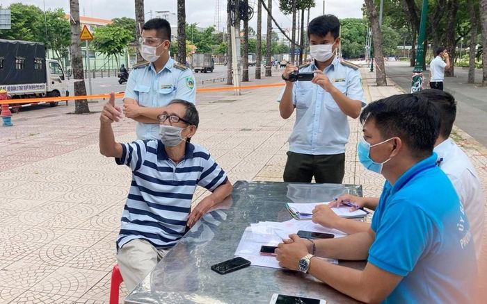 TP HCM: Vừa áp dụng chỉ thị 16, 3 người đi tập thể dục ở công viên Gia Định bị phạt 6 triệu đồng