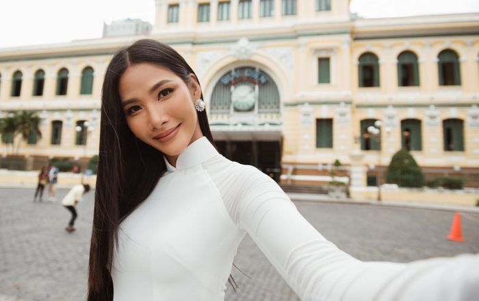 Hoàng Thùy có động thái đầu tiên trên mạng xã hội sau khi vướng phải 'drama túi xách' không hồi kết