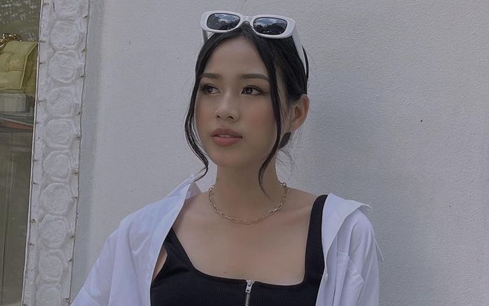 Mặc croptop khoe cơ bụng lấp ló, Đỗ Thị Hà liền bị fan nhắc nhở chuyện quá khứ