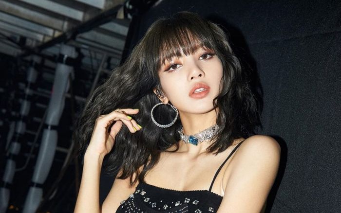 Lisa (BlackPink) sẵn sàng ra ca khúc solo vào hè năm nay