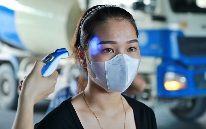 Hà Nội: Điểm kiểm soát dịch Covid-19 đi vào hoạt động, nhiều người tự giác đến khai báo y tế