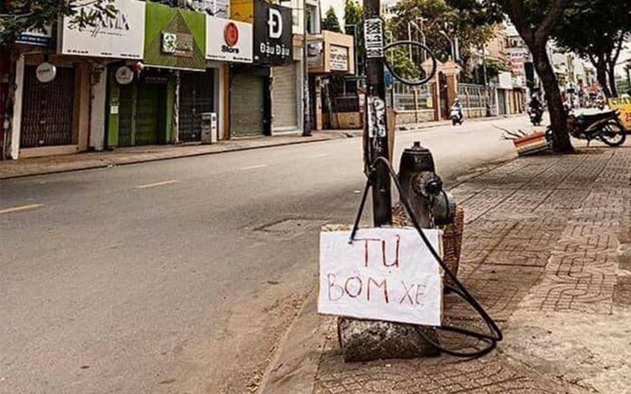 'Tự bơm xe': Góc nhỏ đáng yêu giữa lòng Sài Gòn