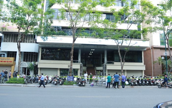 Hà Nội: Phong toả tạm thời tòa nhà Vietinbank 25 Lý Thường Kiệt do liên quan Covid-19