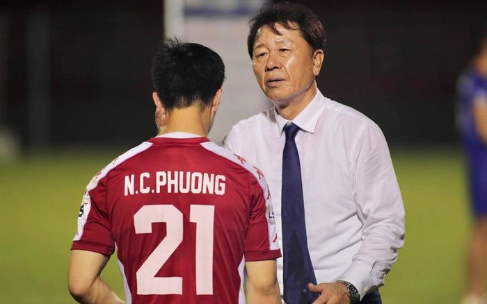 Bạn thân thầy Park nộp đơn ứng cử dẫn dắt tuyển Thái Lan