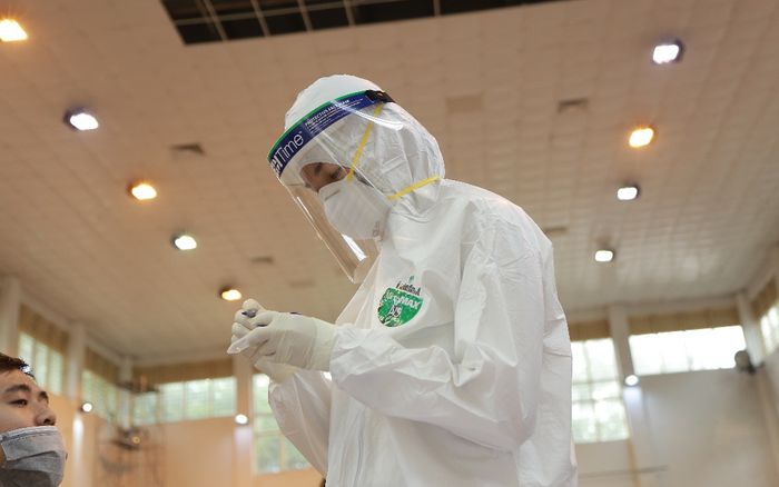 Hà Nội đề xuất xét nghiệm Covid-19 cho toàn bộ nhân viên soát vé và tài xế xe buýt