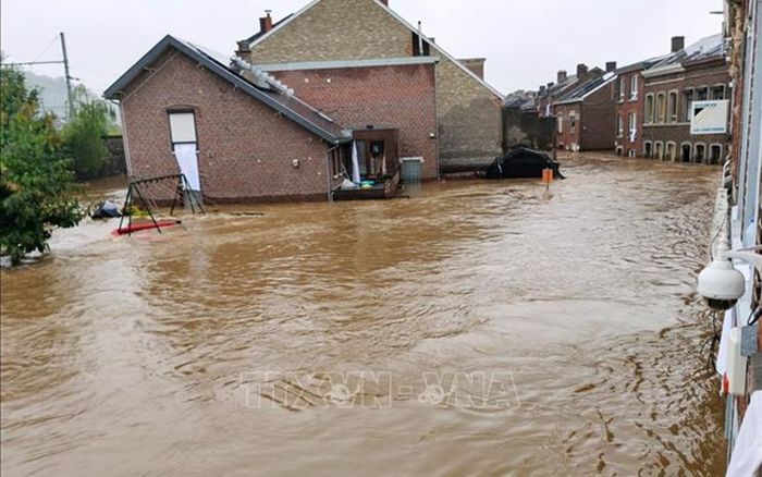 Mưa lũ tại một số nước Tây Âu đã khiến 153 người thiệt mạng