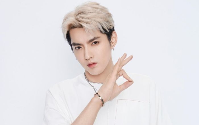 Ngô Diệc Phàm dùng tiền 'mua chuộc' người tố cáo mình để dìm scandal tán tỉnh trẻ vị thành niên?