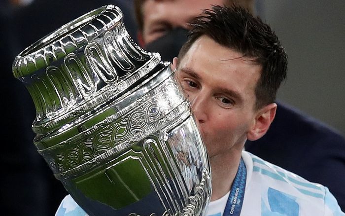 'Messi là ứng viên số 1 giành Quả bóng vàng 2021'
