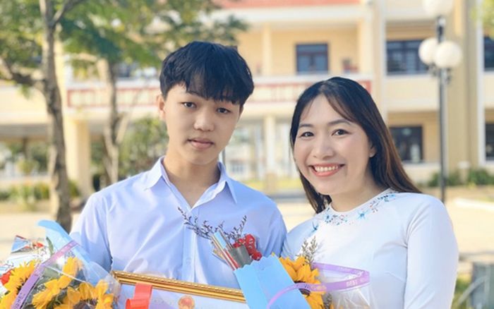 Nam sinh Quảng Nam đạt điểm 10 môn Văn tốt nghiệp THPT 2021